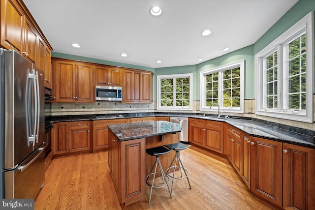 1 Derbyshire Way, Wilmington, DE 19807 - kitchen featuring stainless steel appliances, healthy amount of natural light, light wood finished floors, and recessed lighting