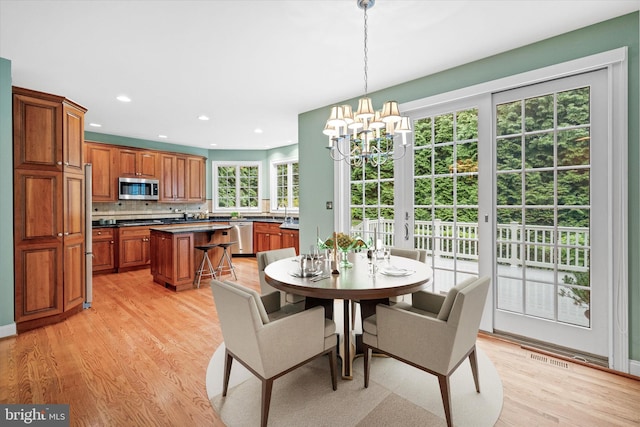 1 Derbyshire Way, Wilmington, DE 19807 - dining area with a chandelier, light wood-style floors, and recessed lighting