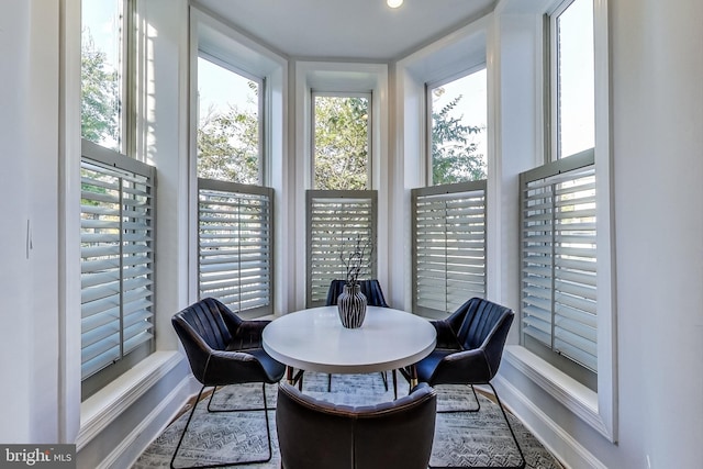 251 8th St NE, Washington, DC 20002 - sunroom with healthy amount of natural light