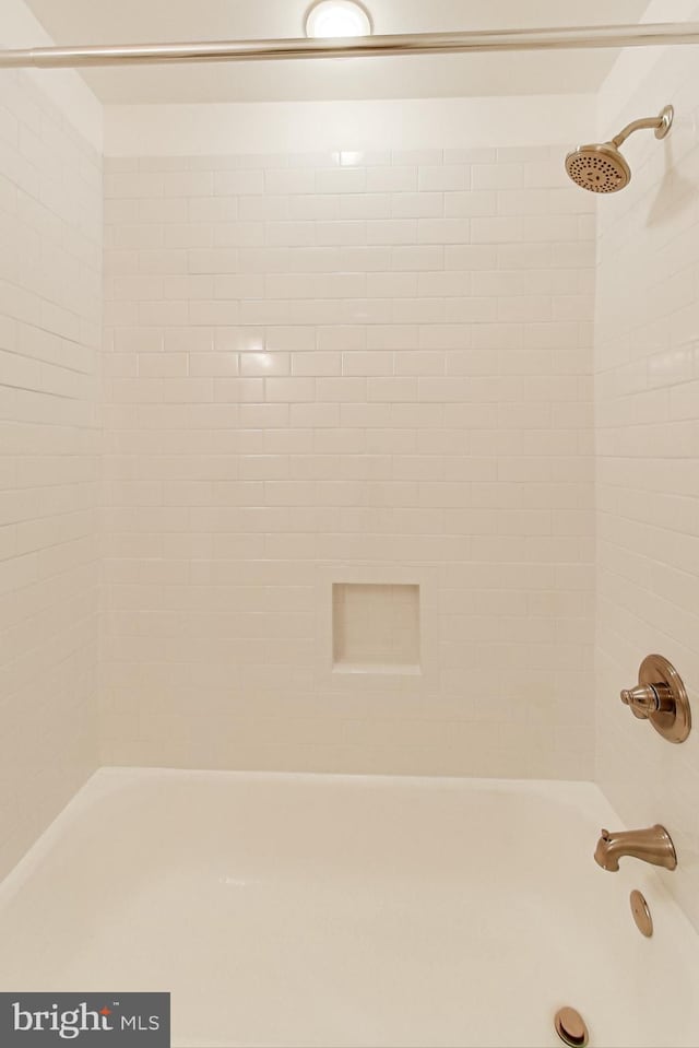 251 8th St NE, Washington, DC 20002 - bathroom featuring shower / bathtub combination
