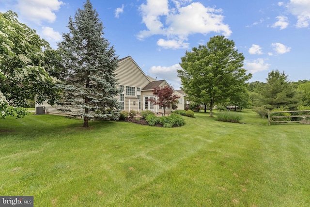 327 Astilbe Dr, Kennett Square, PA 19348 - view of grassy yard