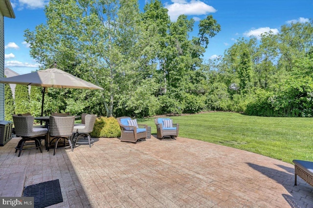 701 Antietam Dr, Douglassville, PA 19518 - view of patio with outdoor dining space