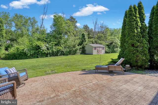 701 Antietam Dr, Douglassville, PA 19518 - view of patio