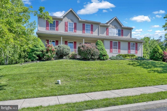 701 Antietam Dr, Douglassville, PA 19518 - view of front of property with a front yard and a porch