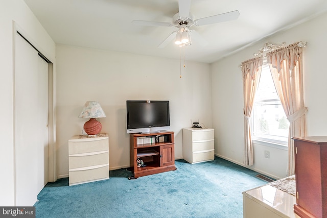 56 Ridgewood Way, Burlington, NJ 08016 - carpeted bedroom with a closet and a ceiling fan