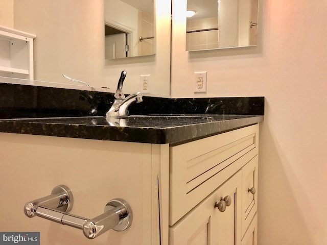 155 Potomac Psge Unit 634, Oxon Hill, MD 20745 - bathroom featuring vanity