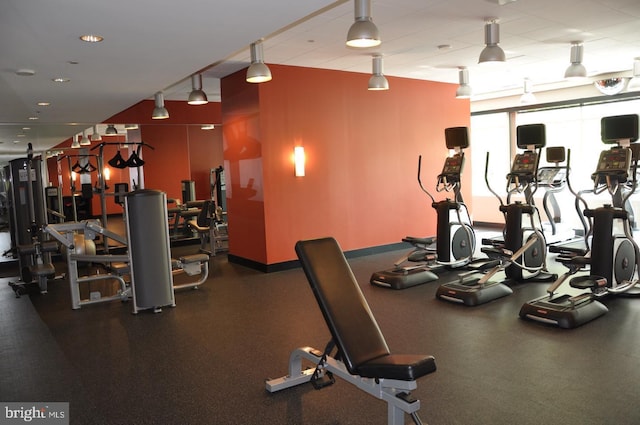 155 Potomac Psge Unit 634, Oxon Hill, MD 20745 - gym with baseboards