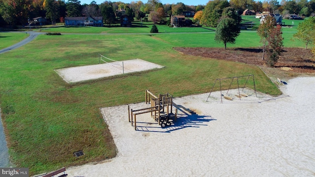 347 Lakewood Cir, Mineral, VA 23117 - view of home's community with a yard