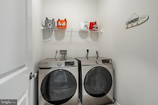 340 Dawson Pl, Downingtown, PA 19335 - washroom with washer and clothes dryer