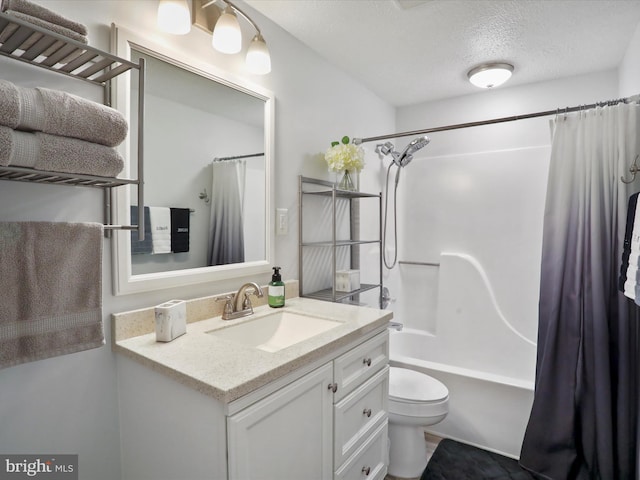 123 Windy Meadows Ct, Front Royal, VA 22630 - bathroom with vanity, toilet, shower / bath combo, and a textured ceiling