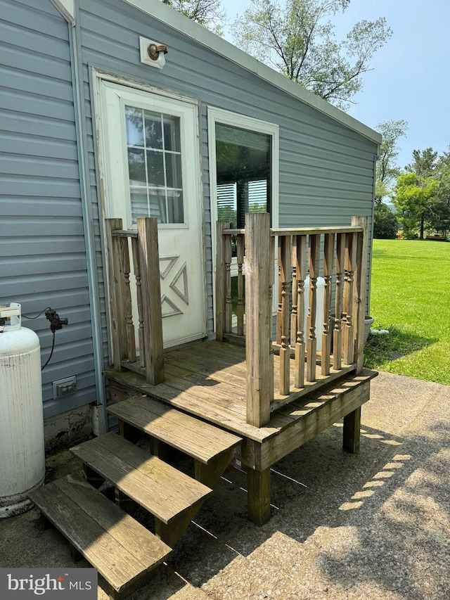 1238 Fox Hill Rd, State College, PA 16803 - wooden terrace with a yard