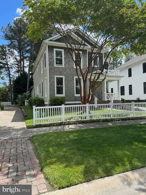 138 Park Side Cir, Ocean Pines, MD 21811 - view of front of home featuring a fenced front yard
