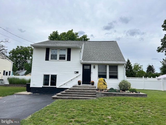 16 Magnolia Ln, Hamilton, NJ 08610 - tri-level home with a shingled roof