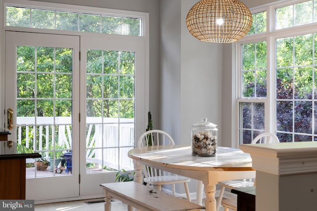 43433 Blair Park Sq, Ashburn, VA 20147 - dining area featuring a chandelier