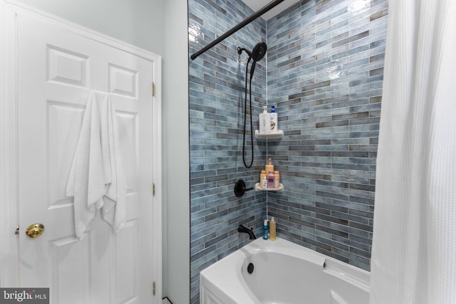 43433 Blair Park Sq, Ashburn, VA 20147 - bathroom featuring shower / bath combo