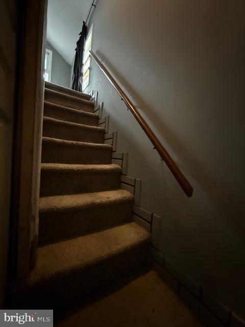 442 E Baltimore Ave, Clifton Heights, PA 19018 - staircase with vaulted ceiling