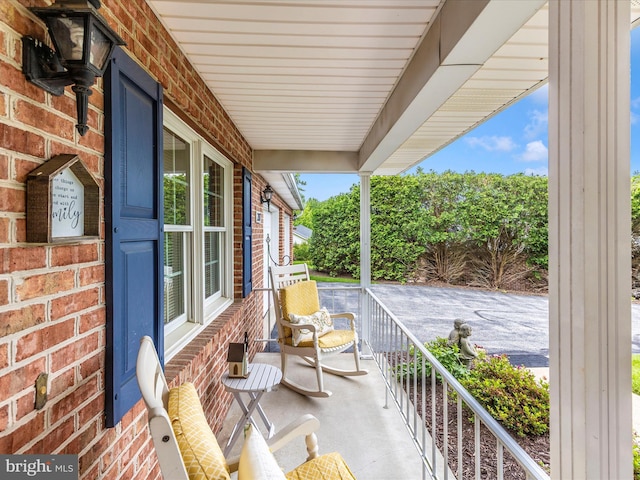 2807 Carlisle Dr Unit 29, New Windsor, MD 21776 - view of porch