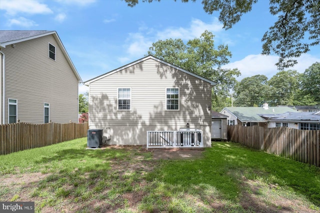 808 Pasadena Ave, Severna Park, MD 21146 - back of house with cooling unit