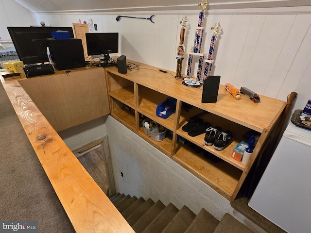 408 Dover St, Salisbury, MD 21804 - view of carpeted office space