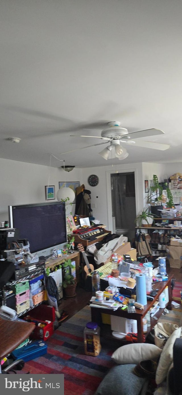 1447 S Chadwick St, Philadelphia, PA 19146 - dining room with a ceiling fan