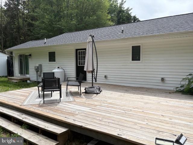 303 Ellendale Cir, Salisbury, MD 21804 - view of deck