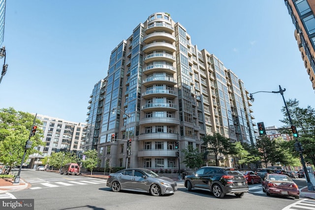 811 4th St NW Unit 320, Washington, DC 20001 - view of apartment building / complex
