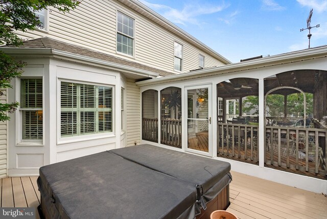 20783 Laplume Pl, Ashburn, VA 20147 - wooden terrace with a hot tub and a sunroom