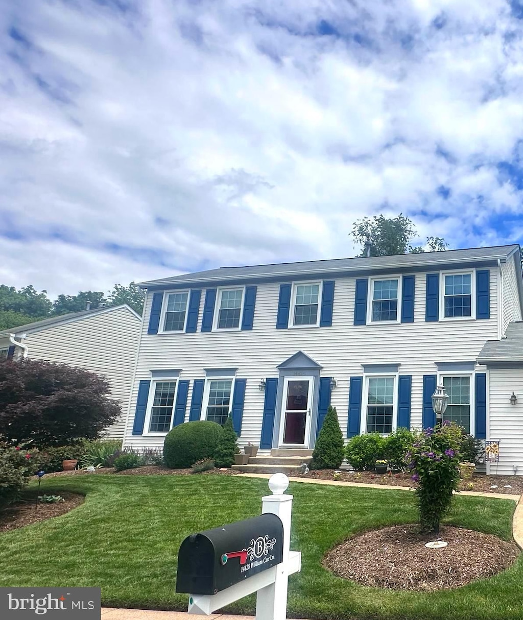 14428 William Carr Ln, Centreville, VA 20120 - colonial home with a front yard