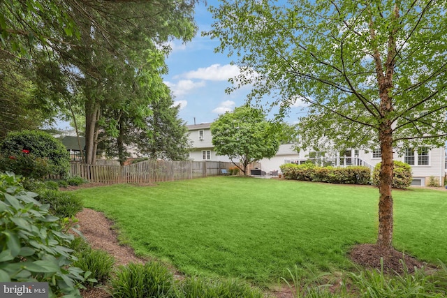 14428 William Carr Ln, Centreville, VA 20120 - view of yard