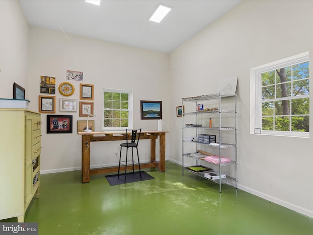 417 S Main St, Berlin, MD 21811 - office space with finished concrete flooring and baseboards