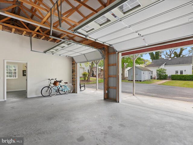 417 S Main St, Berlin, MD 21811 - view of garage