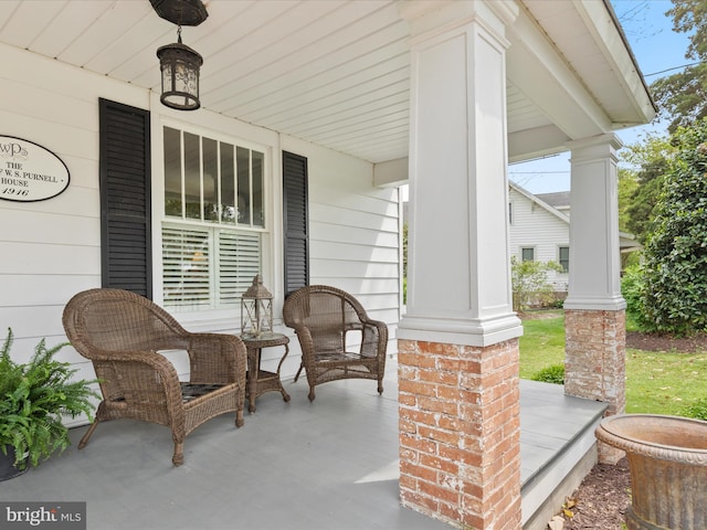 417 S Main St, Berlin, MD 21811 - view of covered porch