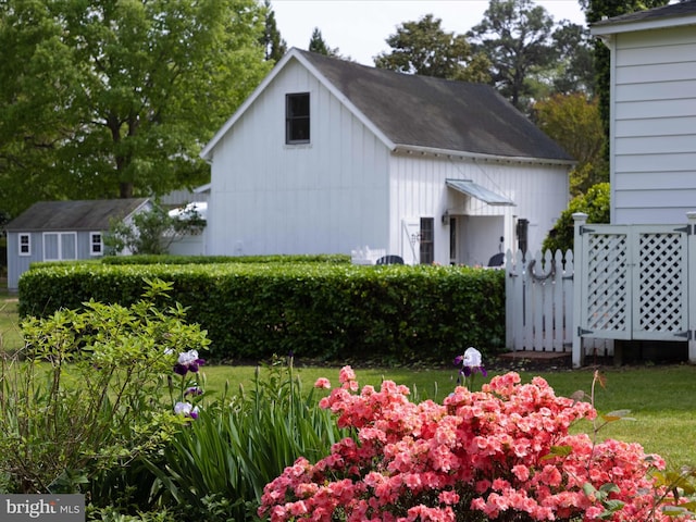 417 S Main St, Berlin, MD 21811 - view of home's exterior