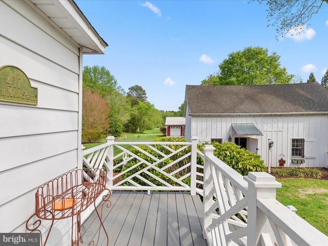 417 S Main St, Berlin, MD 21811 - view of wooden terrace