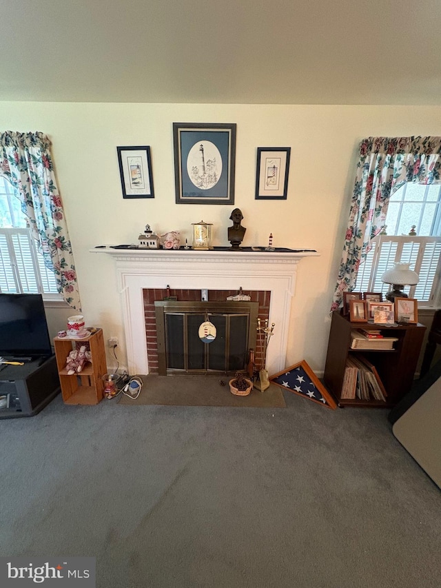 812 Agnes Ave, Morton, PA 19070 - living area featuring a fireplace and carpet flooring