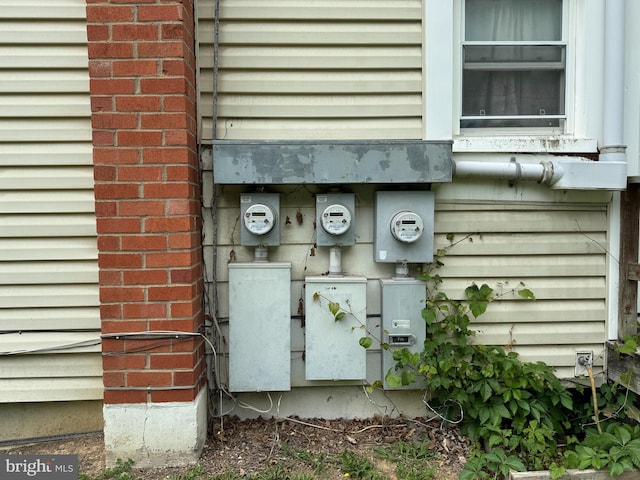 386 Round Hill Rd, Winchester, VA 22602 - exterior view of electric meter and brick siding