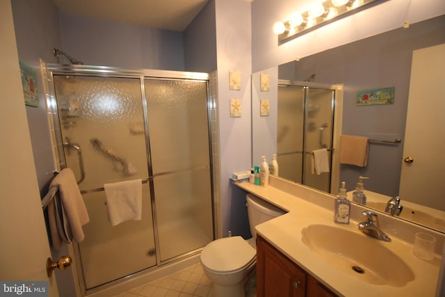 29 Huber Ct, Hightstown, NJ 08520 - full bathroom with toilet, vanity, and a stall shower