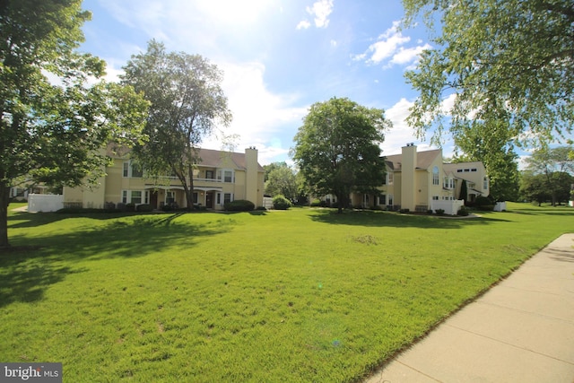 29 Huber Ct, Hightstown, NJ 08520 - view of grassy yard