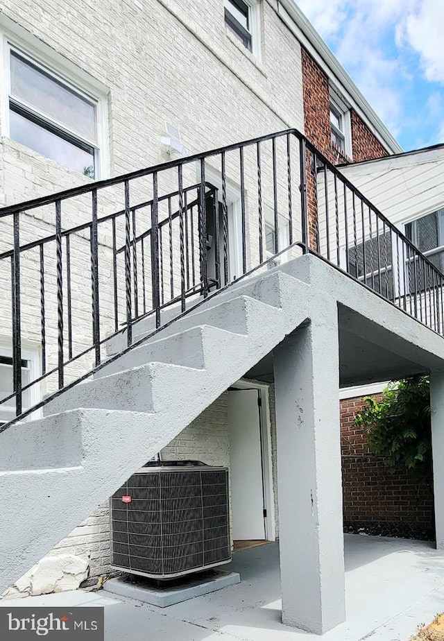 139 Wilmington Pl SE, Washington, DC 20032 - view of staircase