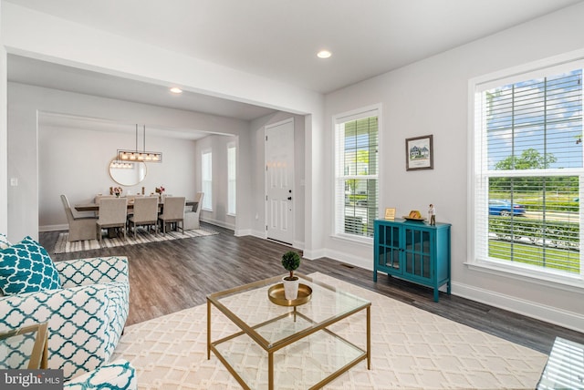 220 Moorefield St, Mechanicsburg, PA 17055 - living room featuring wood finished floors, baseboards, and recessed lighting