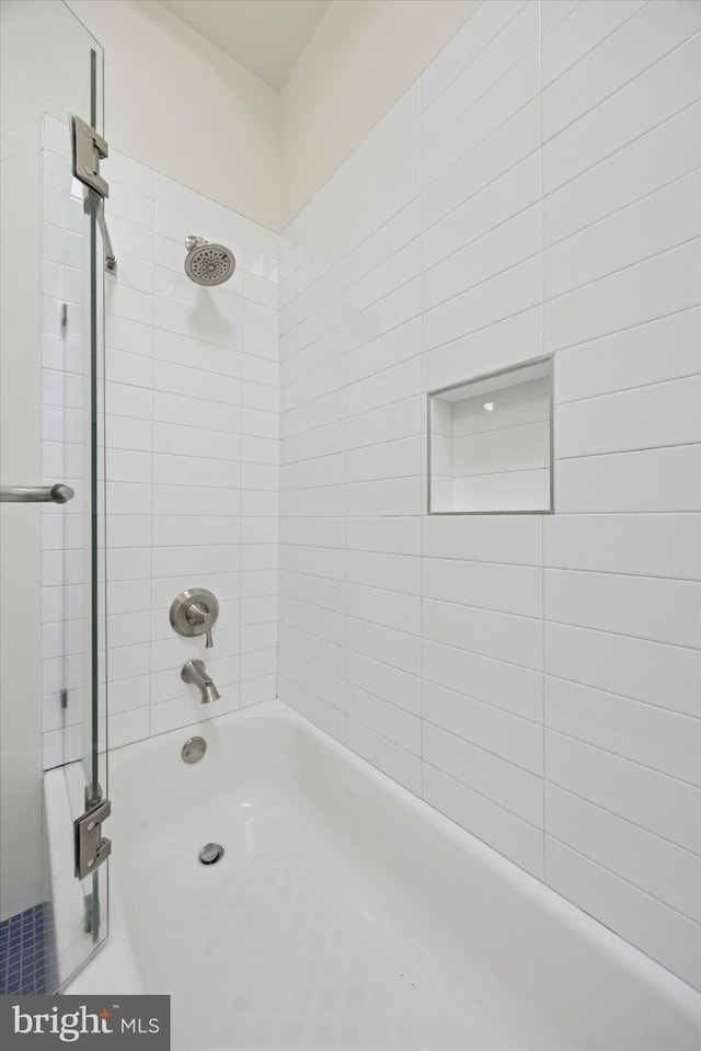 5324 Cedar Ave, Philadelphia, PA 19143 - bathroom with bathtub / shower combination