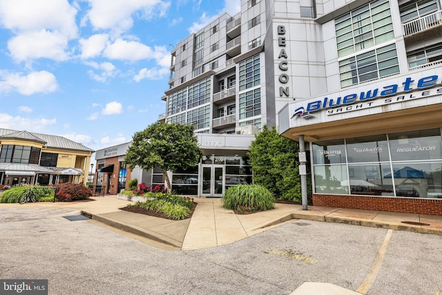 2772 Lighthouse Pt E Unit 101, Baltimore, MD 21224 - view of property with uncovered parking