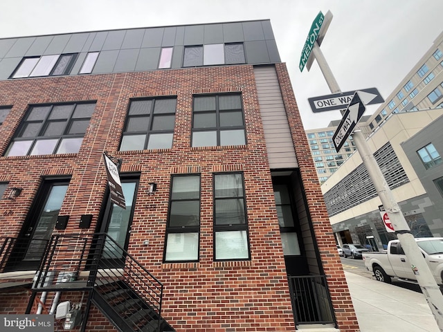 678 N 13th St, Philadelphia, PA 19123 - view of property
