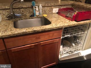 2656 15th St NW Unit C4, Washington, DC 20009 - bar with a sink and backsplash