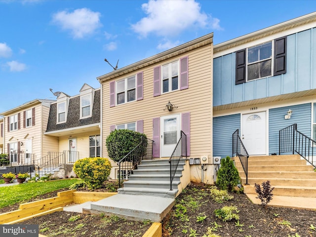 1851 Dulaney Ct, Frederick, MD 21702 - multi unit property featuring entry steps and a residential view