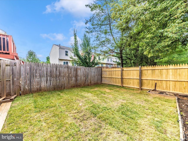 1851 Dulaney Ct, Frederick, MD 21702 - view of yard