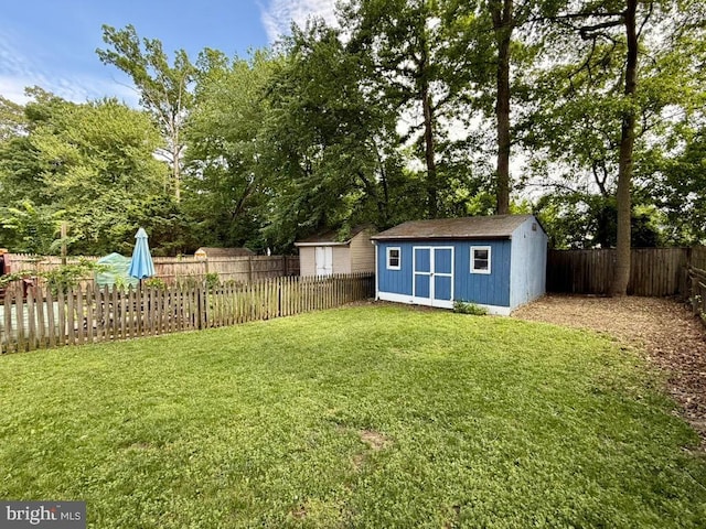 7837 Marioak Dr S, Elkridge, MD 21075 - view of yard