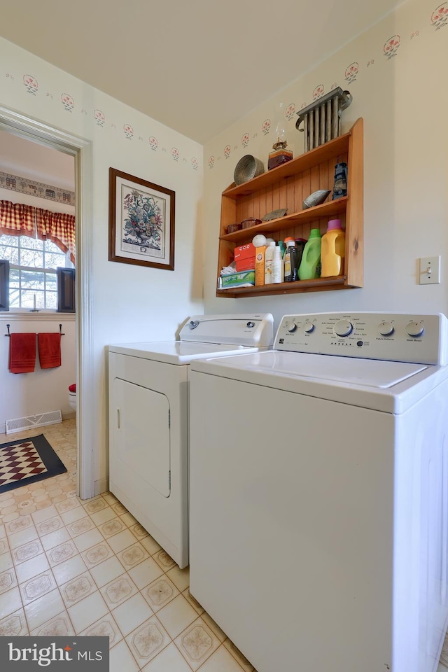 2 Kings Ct, Gordonville, PA 17529 - laundry area featuring washer and dryer