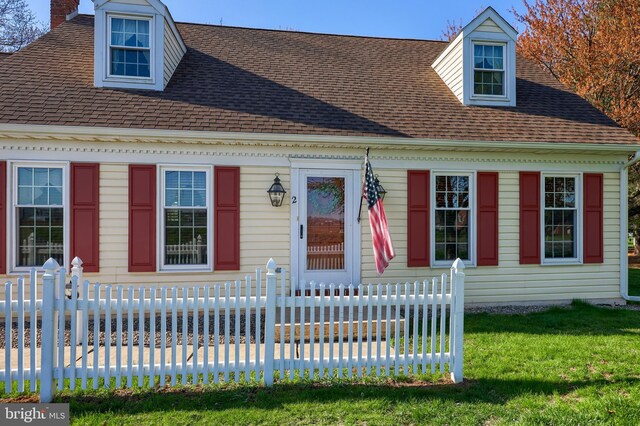 2 Kings Ct, Gordonville, PA 17529 - cape cod house with a chimney and a shingled roof