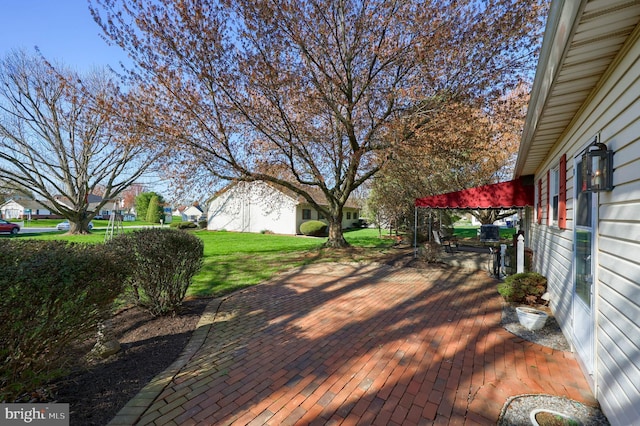 2 Kings Ct, Gordonville, PA 17529 - wooden terrace with a patio area and a lawn